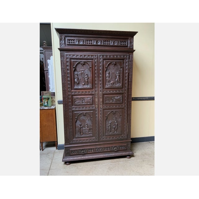 Antique Wardrobe in Chestnut, 1880 For Sale - Image 6 of 11