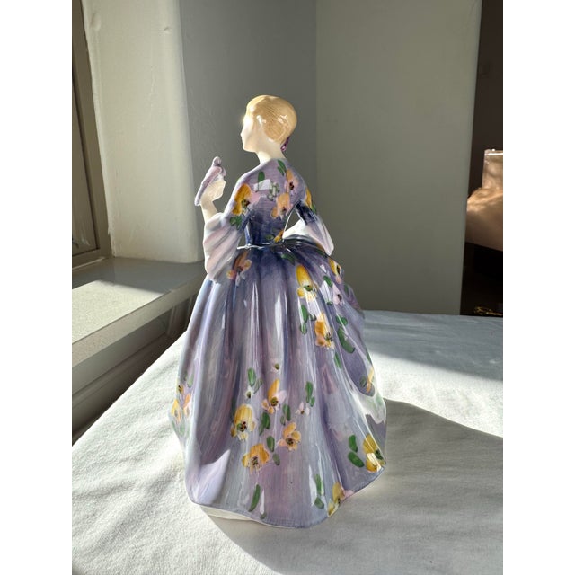 English 1967 Royal Doulton Figurine ~ “Nicola” ~ Hn 2839 For Sale - Image 3 of 10