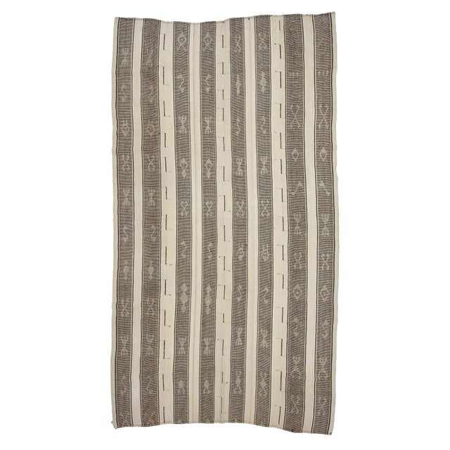 1960s Vintage Kilim Rug- 6′10″ × 12′5″ For Sale