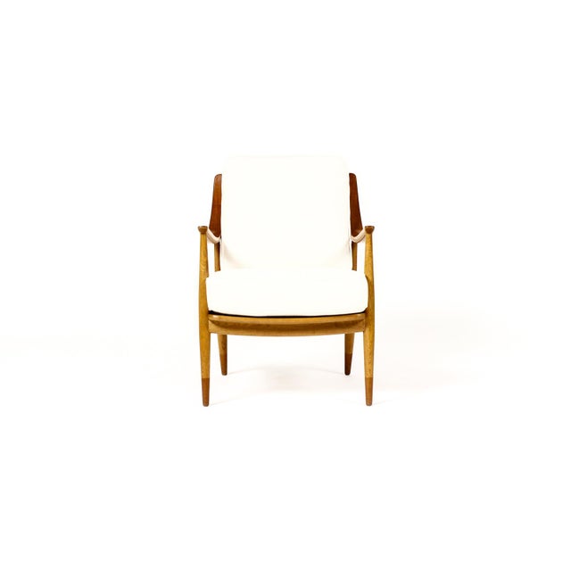 France & Son 1960s Danish Modern Mid Century Oak Fd-146 Easy Chair — Peter Hvidt + Orla Mølgaard-Nielsen For Sale - Image 4 of 15