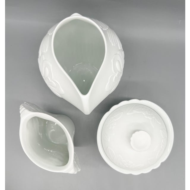 Set of 3 Vintage M. Frey Kaiser West Germany White Bisque Porcelain Floral Vessels – Mid to Late 20th Century – Romantic / European Traditional For Sale In Houston - Image 6 of 16