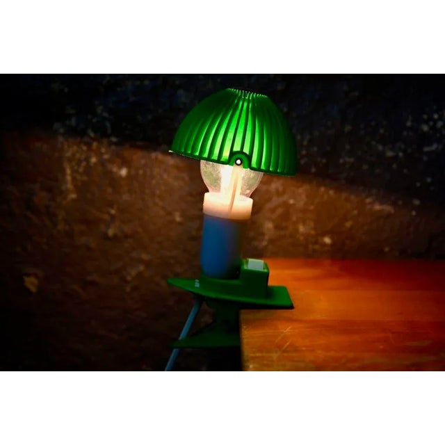Charming, original and playful like a toy, this little mushroom lamp is a colorful vintage production. It has a clip to...