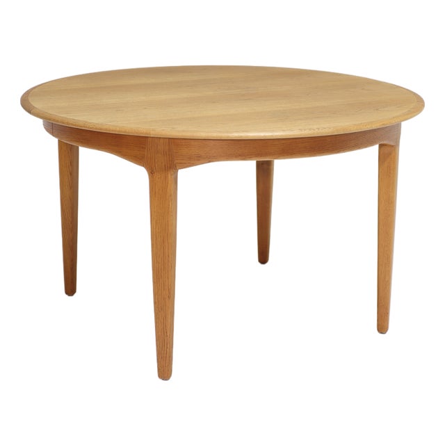 Model 62 Extendable Dining Table in Oak by Henning Kjaernulf for Sorø, Denmark, 1960s For Sale