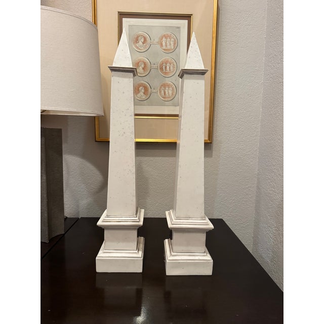 1950s Pair of Neoclassical Faux Ivoire Obelisks – White Architectural Sculptures, 23.5″ Tall For Sale - Image 5 of 5