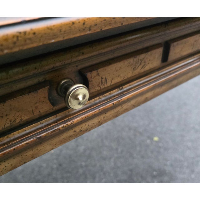 Wood Vintage Hollywood Regency Sligh Lowry Leather Top Writing Desk For Sale - Image 7 of 15