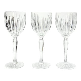 Cristal D’Arques-Durand “Classic” Set of 3 Crystal Wine Glasses For Sale