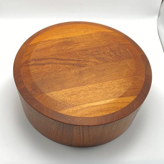 Dansk Jens Quistgaard Mid-Century Iconic Staved Teak 10½” Sloped Salad Bowl & Tongs Denmark (Iho) 1960’s For Sale - Image 12 of 15