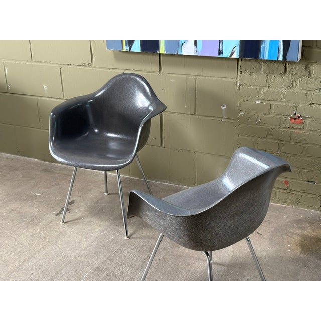 Fiberglass Armchairs Zenith C.G. Elephant Hide Grey by Charles and Ray Eames for Herman Miller, 1950s, Set of 2 For Sale - Image 6 of 18