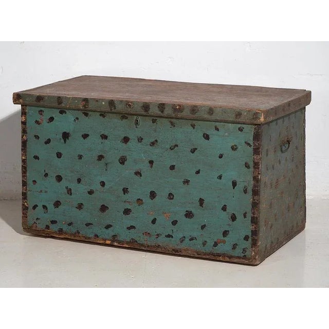 Green Vintage Mint Green Storage Trunk, 1920 For Sale - Image 8 of 10