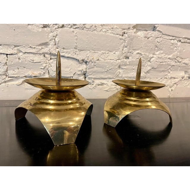 Simple yet striking. These sculptural beauties are sure to make an impact on their own or styled with other objects