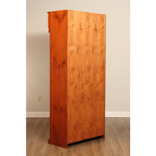 Early 21st Century Southern Craftsmen's Guild Quality Pine Bookcase