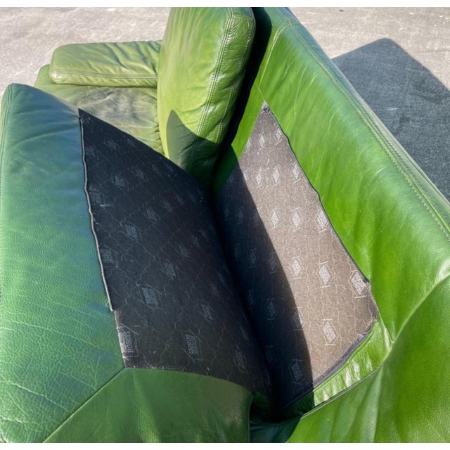 Animal Skin Postmodern Patinated Green Buffalo Leather Sofa by Roche Bobois For Sale - Image 7 of 10