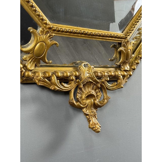 Antique 19th Century Louis XV Octagonal Mirror in Richly Carved Giltwood For Sale - Image 4 of 11