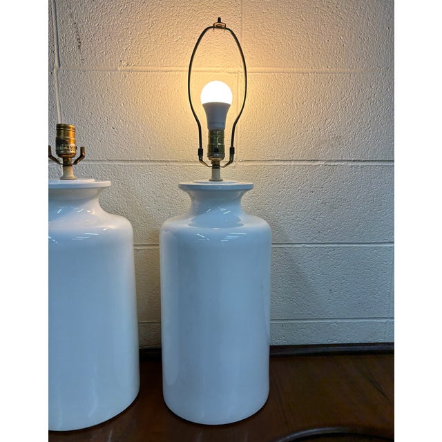 Traditional Vintage Ceramic Jar Bucket Urn Lamps, Flat White Glazed - Pair For Sale - Image 3 of 11