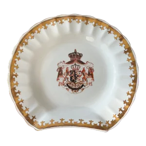 Qing Dynasty Qianlong Armorial Porcelain Dish for the German Market, C. 1750