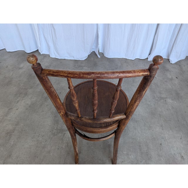 Vintage Carved Bentwood Dining Chair in the style of Thonet Style, 1960s For Sale - Image 16 of 18