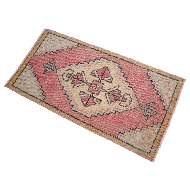 1970s Vintage Hand Knotted Small Rug Enrtway Mat, Kitchen Bathroom Decor 2x3 Ft Approx For Sale - Image 4 of 14