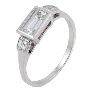 Vintage 1.00 Carat Baguette Cut Diamond Platinum Engagement Ring, Size 7.25 For Sale