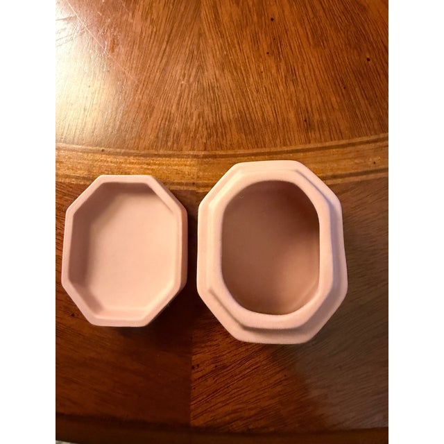 Mid-Century Modern Vintage Wedgwood Pink Jasperware Octagonal Trinket Pill Box With Cupid Motif 2" For Sale - Image 3 of 7