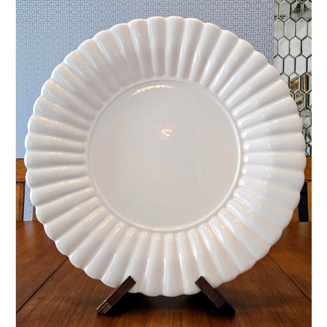 This sculptural 18-inch Sofi Campagnola charger is a versatile workhorse for tabletop styling and display. Use it as an...