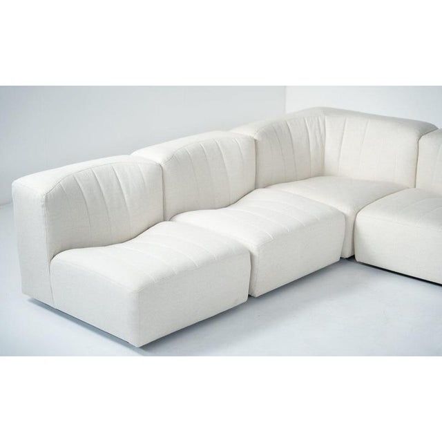Mid-Century Modular Sofa model '9000' by Tito Agnoli for Arflex, Italy, 1970s New White Upholstery Set of seven items :...