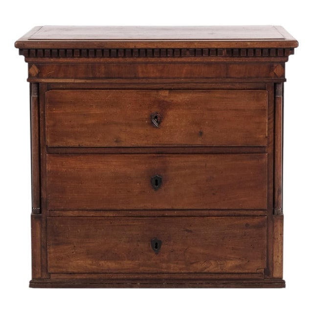 Louis XVI Chest of Drawers with Dentil Moulding and Side Columns, 1760 For Sale