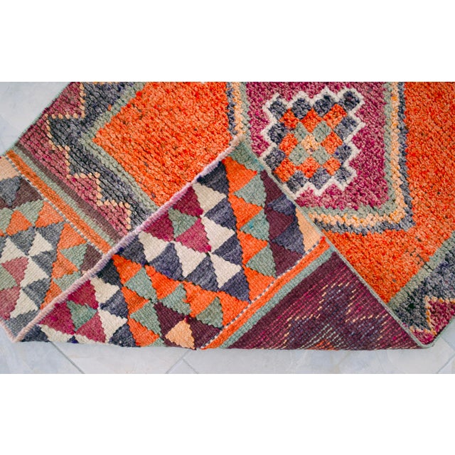 1960s Vintage Hand Knotted Primitive Turkish Runner For Sale - Image 14 of 15