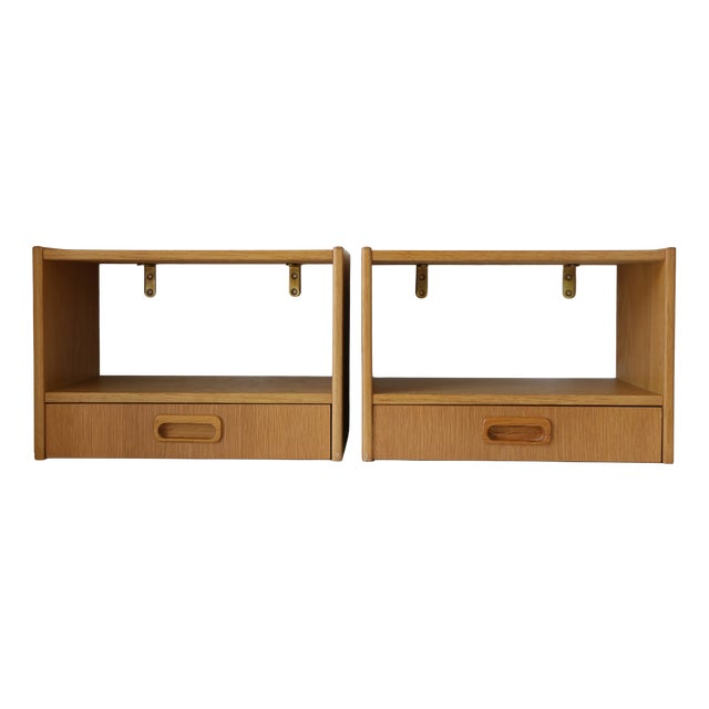 Scandinavian Wall-Mounted Bedside Tables with Drawers in Oak, 1960, Set of 2 For Sale