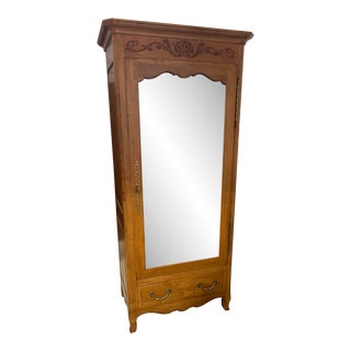 1990s Ethan Allen Legacy Country French Bonnetiere Armoire For Sale