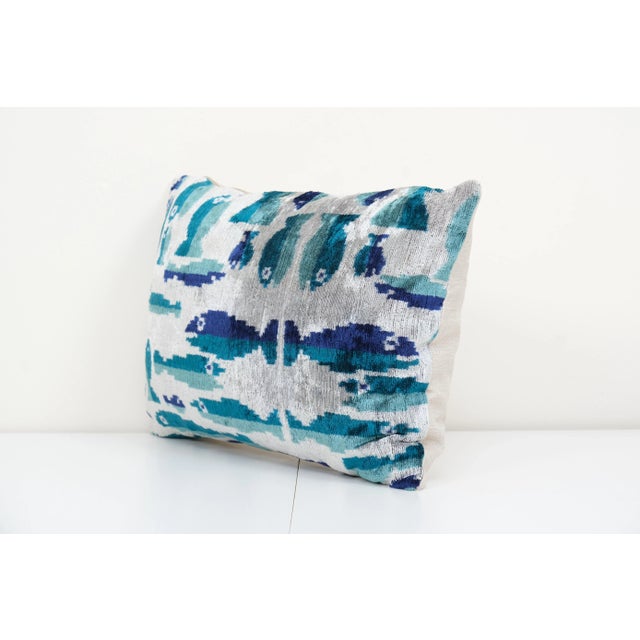 Mid-Century Modern Ikat Velvet Pillow - Fish Lumbar Cushion Cover - Animal Ikat Velvet Pillow Cover 16'' X 24'' For Sale - Image 3 of 5