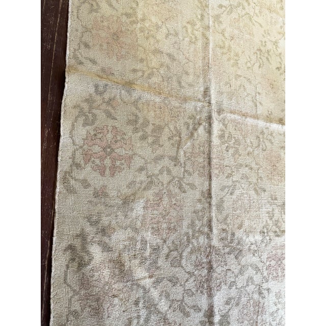 Tan Antique Turkish Oushak Rug, 4'11" X 9'7" #11141 For Sale - Image 8 of 9