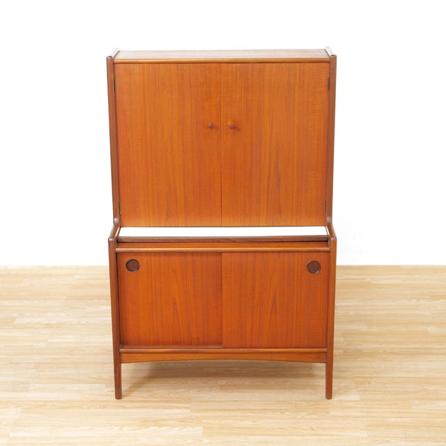 Mid Century Liquor Cabinet by A. Younger LTD For Sale In Los Angeles - Image 6 of 12