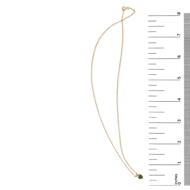 Early 21st Century 14K Yellow Gold 5X5 MM Heart Shaped Green Emerald Solitaire Pendant Necklace For Sale - Image 5 of 5