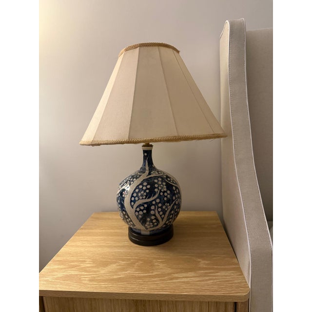 Art Nouveau Mid 20th Century Porcelain Table Lamp With Original Linen Shade For Sale - Image 3 of 3