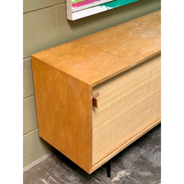1950s Sideboard Model 116 in Birch and Raffia by Florence Knoll for Knoll International, 1957 For Sale - Image 5 of 17