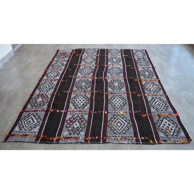 Vintage Primitive Kilim Hand-Woven Rug - 5'2" X 7' For Sale - Image 9 of 9