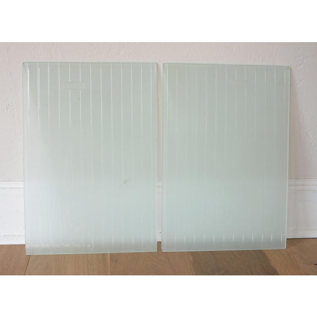 1950s MCM Morton Kelvinator White Metal Kitchen Wall Cabinets - Set of 2 For Sale - Image 13 of 17
