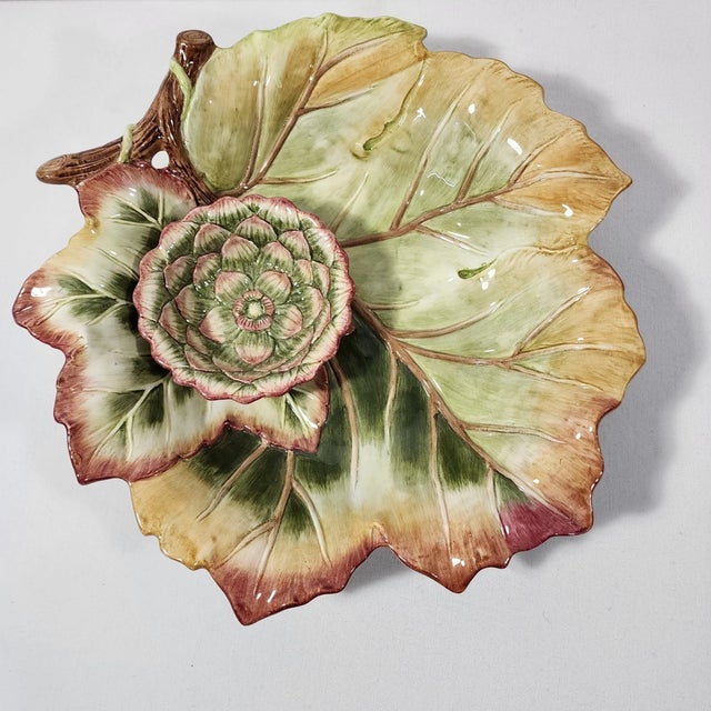 Serve in style with this elegant Fitz and Floyd Venetian Romance chip and dip server. Designed with beautifully sculpted...