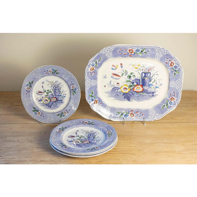 A set of five English ironstone dishes from the 19th century, with rare floral pattern. Created during the 19th century,...