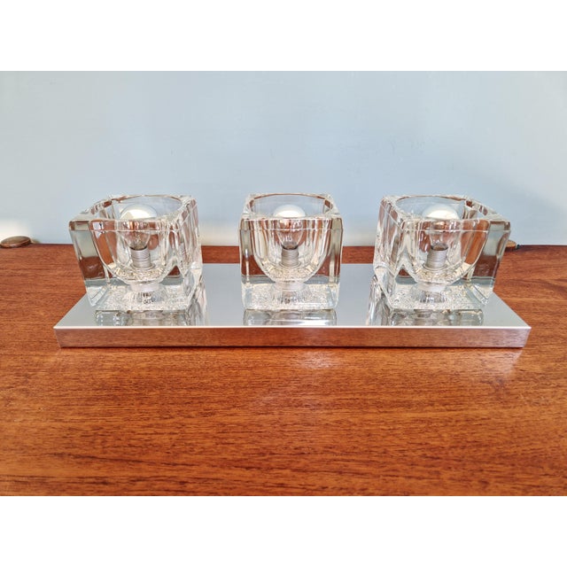Mid-Century Modern Ice Cube Triple Wall Light in Chromed Metal and Glass from Peill & Putzler, 1970 For Sale - Image 3 of 18