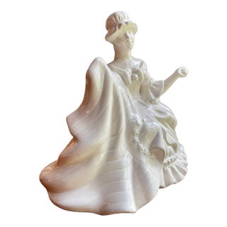 Vintage 1970s Bicentennial Betsy Ross Statuette For Sale