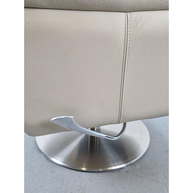 Cece Swivel Chair in Leather from Leolux For Sale - Image 15 of 16