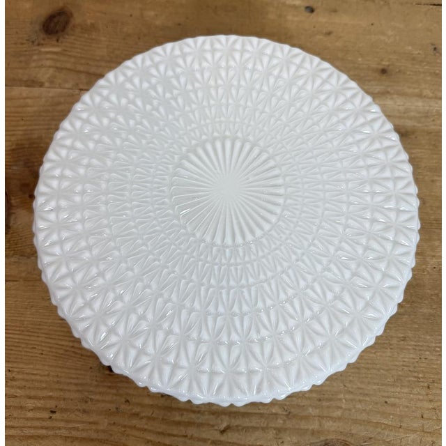 Vintage Wall in Milk Glass, 1970s For Sale - Image 4 of 15