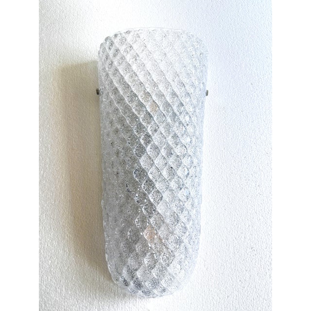 Set of Two Mid-Century Modern Transparent "Graniglia" Rombus Murano Glass Wall Sconces For Sale - Image 6 of 7