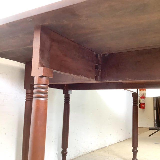 American Empire-Style Walnut Drop-Leaf Gate-Leg Table With Single Drawer For Sale - Image 12 of 17
