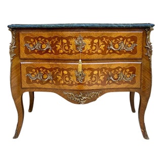 French Louis XV Style Bombé Satinwood Marquetry and Ormolu Mounted Commode, 1940 For Sale