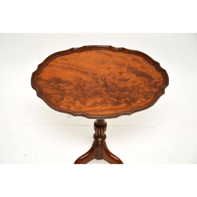 1930s Antique Figured Walnut Pie Crust Wine Table, 1930s For Sale - Image 5 of 7
