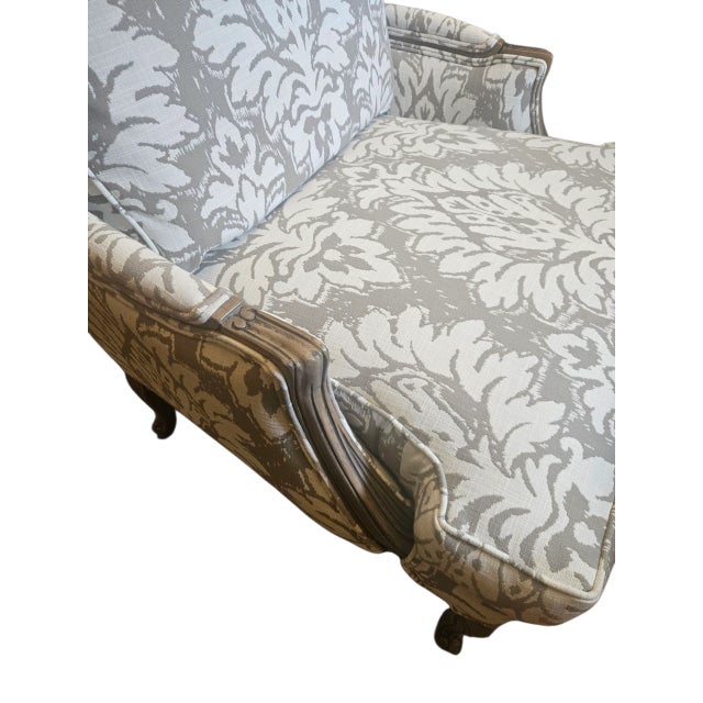 1990s Ethan Allen Versailles Bergere Lounge Chair Living Room Armchair Damask Print For Sale - Image 5 of 15