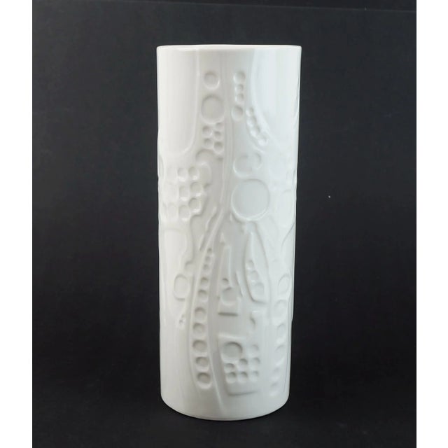 Large Vintage Porcelain Model No. 7840/2 Vase with Abstract Relief Decor from Gerold-Porzellan Bavaria, 1960s-1970s For Sale - Image 6 of 10