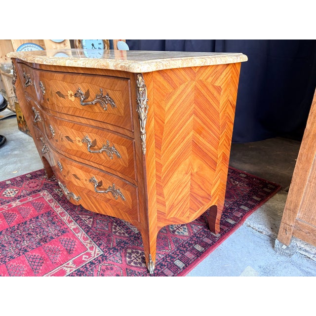 Louis XV Bombé Commode in Marquetry with Marble Top, 1950s For Sale - Image 15 of 17
